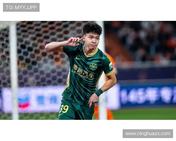 王钰栋全场低效仅一射四过半成